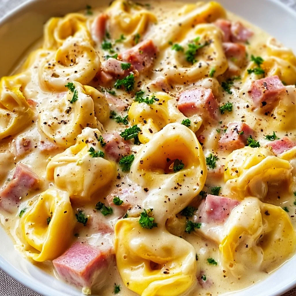 Cremige Tortellini mit Schinken-Käse